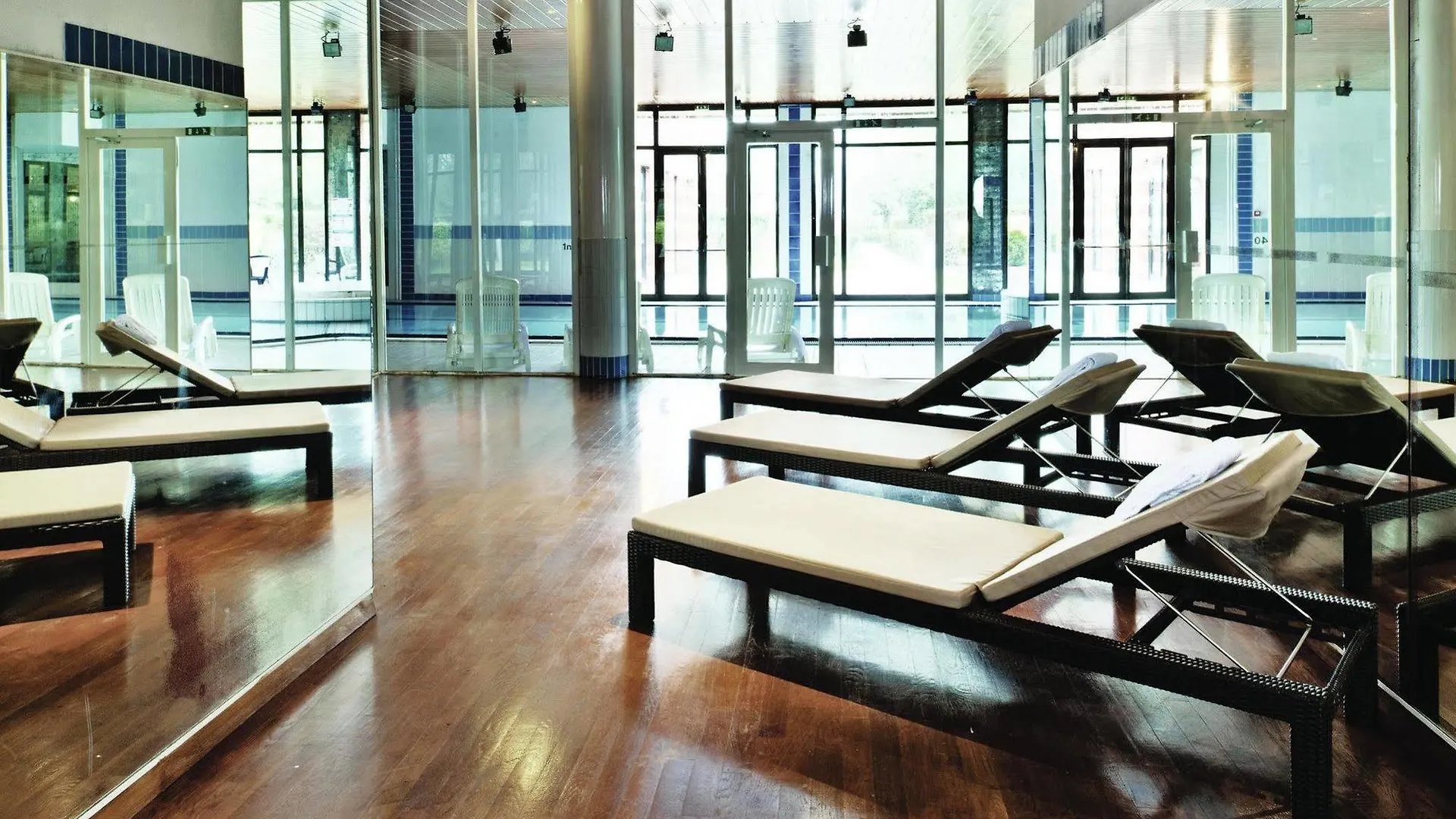 Millennium Hotel Paris Charles De Gaulle Roissy-en-France 4*,